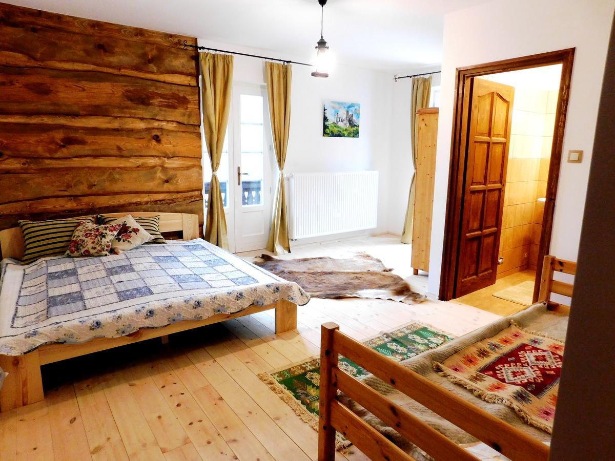 Hubertus Fogado Bed & Breakfast Csesznek Exterior photo